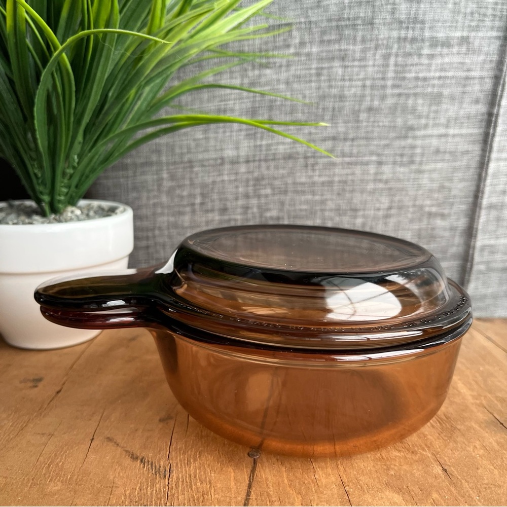 PYREX Vintage Corning Ware VISION Amber Heat n’ Eat Glass Bowl V-150B and Lid